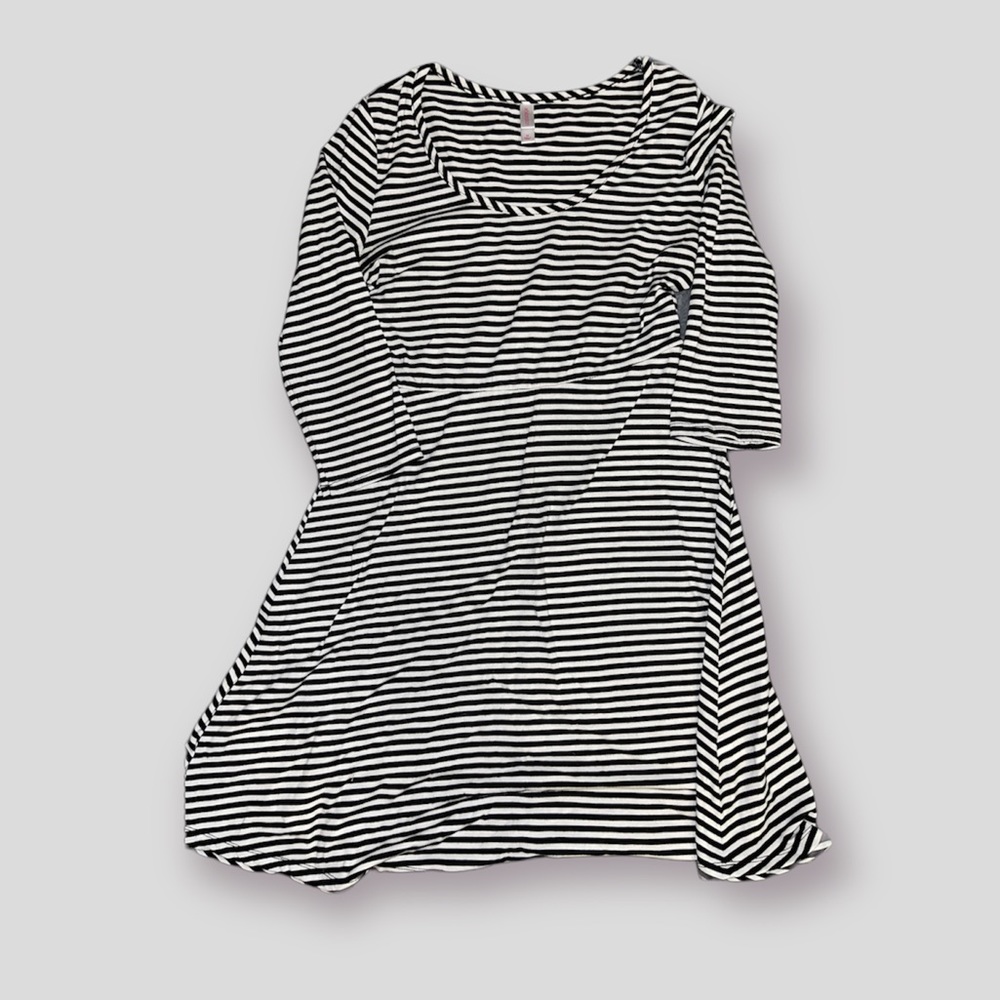 Black and white stopped dress